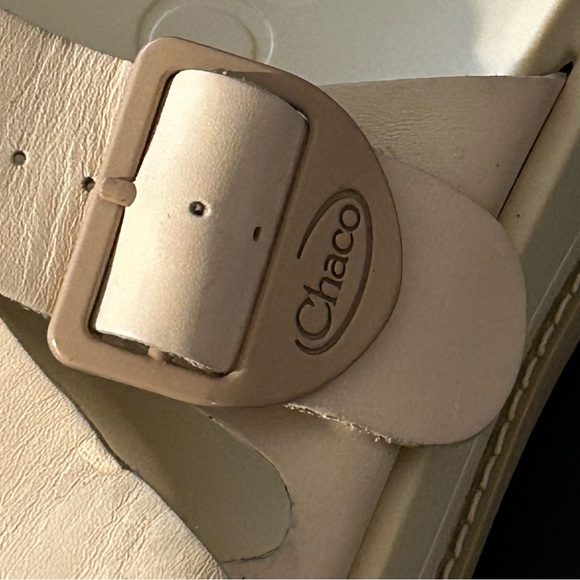 Chaco Women's Cream Sandals - Picture 13 of 14